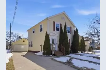 519  Riverview Dr, Manitowoc, WI 54220 - Photo 1