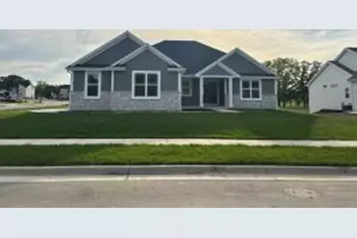 W207N5817  Muirfield Dr, Menomonee Falls, WI 53051 - Photo 1