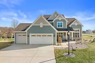 W222S3988 Timm Dr, Waukesha, WI 53189 - Photo 1