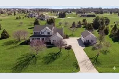 810  Black Squirrel Ct, Richfield, WI 53033 - Photo 1