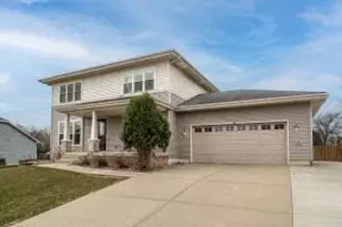 305 Skyland Way, Deerfield, WI 53531 - Photo 1
