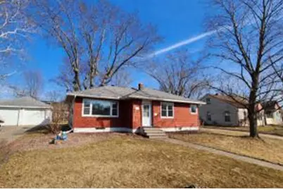 3033  27th St, La Crosse, WI 54601 - Photo 1