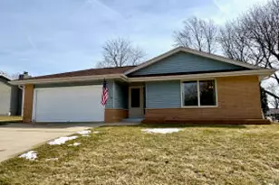 7622 S Lenox Ave, Oak Creek, WI 53154 - Photo 1