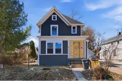 206  Maple Ave, Waukesha, WI 53186 - Photo 1
