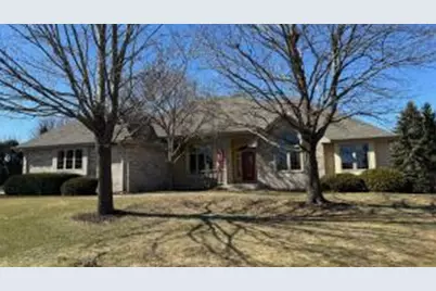 W150N10257  Windsong Cir, Germantown, WI 53022 - Photo 1