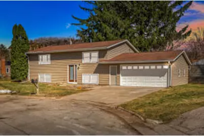 2401  30th St, La Crosse, WI 54601 - Photo 1