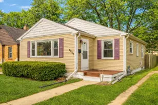 4959 N Berkeley Blvd, Whitefish Bay, WI 53217 - Photo 1