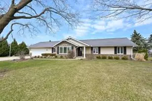 18220 Colline Vue Blvd, Brookfield, WI 53045 - Photo 1
