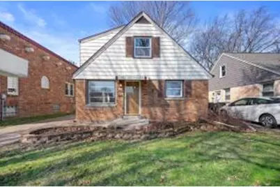 5713 N Argyle Ave, Glendale, WI 53209 - Photo 1