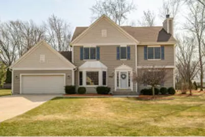4195 W Squire Ave, Greenfield, WI 53221 - Photo 1