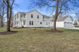 17730 Greenbrier Dr, Brookfield, WI 53045 - Photo 1