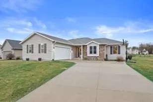N7996 Woody Ln, Ixonia, WI 53036 - Photo 1