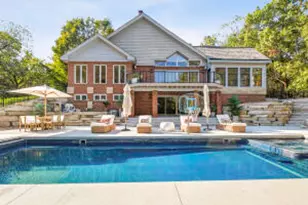 N29W30388 Hawksnest Ct, Delafield, WI 53072 - Photo 1