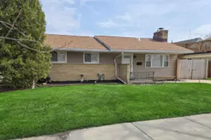 2811 Ruby Ave, Racine, WI 53402 - Photo 1
