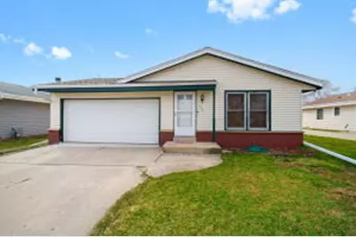 157 W Goldleaf Ave, Milwaukee, WI 53207 - Photo 1