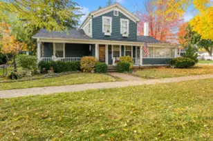 332 Maxwell St, Lake Geneva, WI 53147 - Photo 1