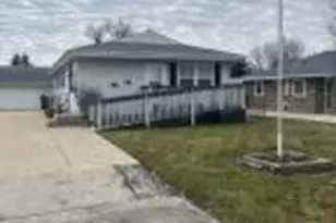 1625 Johnson Ave, Racine, WI 53402 - Photo 1