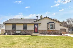 W205N17038 Parkview Dr, Jackson, WI 53037 - Photo 1