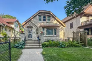 2640 N 48th St, Milwaukee, WI 53210 - Photo 1