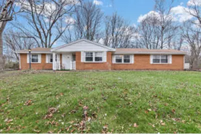 525  Catskill Rd, Brookfield, WI 53186 - Photo 1