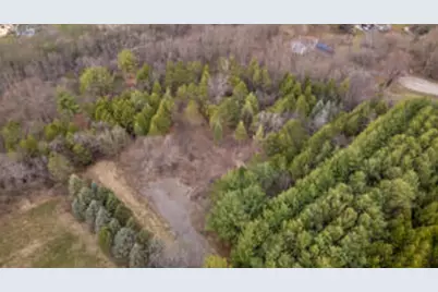 N62W28522  Rybeck Rd, Merton, WI 53029 - Photo 1