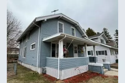 924 N 8th St, Manitowoc, WI 54220 - Photo 1