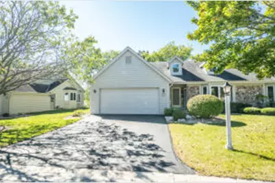 W179N9765  Riversbend Cir, Germantown, WI 53022 - Photo 1