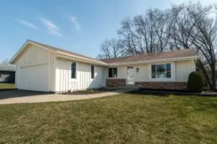 1507 Cherrywood Dr, Waukesha, WI 53188 - Photo 1