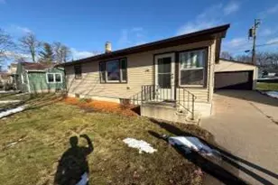 340 5th Ave, Onalaska, WI 54650 - Photo 1