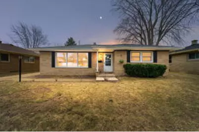 821  Saxony Dr, Racine, WI 53402 - Photo 1