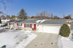 1207 Sunrise Ct, Kewaunee, WI 54216 - Photo 1