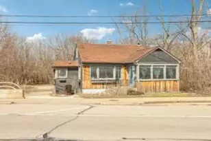 4510 W Loomis Rd, Greenfield, WI 53220 - Photo 1