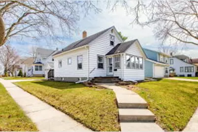 98  Jackson St, Fort Atkinson, WI 53538 - Photo 1