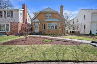 4832 N Newhall St, Whitefish Bay, WI 53217 - Photo 1