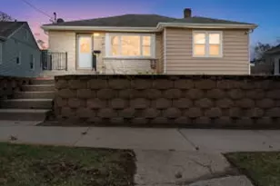 310 Hyde Park Ave, Waukesha, WI 53188 - Photo 1