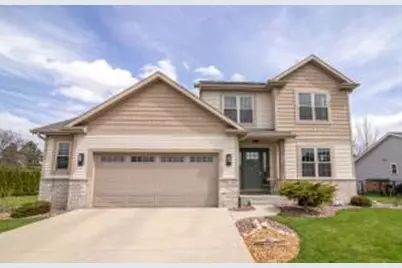 501  Pine Hollow Pl, Watertown, WI 53094 - Photo 1