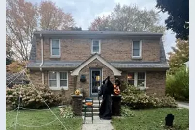 W65N548  Saint John Ave, Cedarburg, WI 53012 - Photo 1