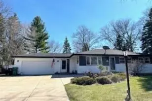 N51W15819 Fair Oak Pkwy, Menomonee Falls, WI 53051 - Photo 1