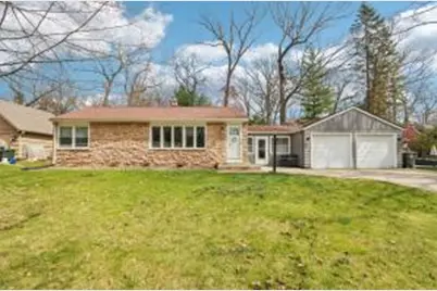 1418 N 123rd St, Wauwatosa, WI 53226 - Photo 1
