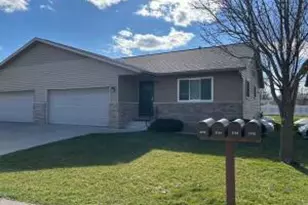 3138 Linden Dr, La Crosse, WI 54601 - Photo 1