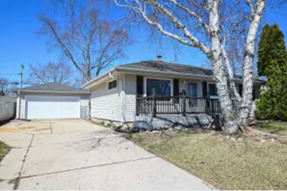 727  10th Ave, Grafton, WI 53024 - Photo 1