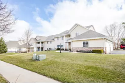 W197N17110  Stonewall Dr, Jackson, WI 53037 - Photo 1