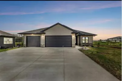 726  Tambour Ct, Lawrence, WI 54115 - Photo 1