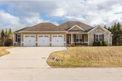 4609  Alyssa Ln, Sheboygan, WI 53083 - Photo 1