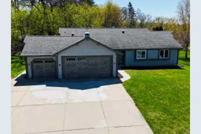 N29W26677  Peterson Dr, Pewaukee, WI 53072 - Photo 1