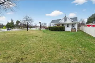 330 W Jefferson St, Elkhorn, WI 53121 - Photo 1
