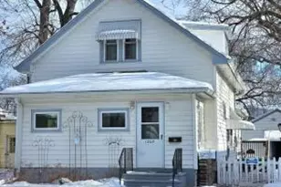 1208 Kane St, La Crosse, WI 54603 - Photo 1