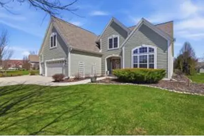W348N5818  Snapdragon Ct, Oconomowoc, WI 53066 - Photo 1