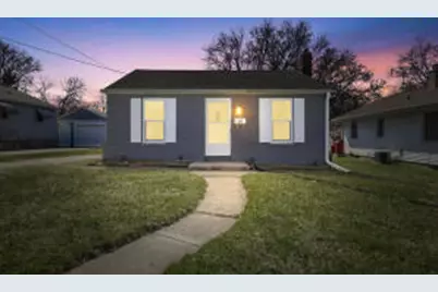 257 W Loos St, Hartford, WI 53027 - Photo 1
