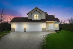 7809 E Wind Lake Rd, Racine, WI 53185 - Photo 1